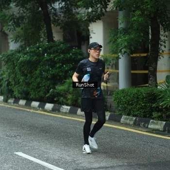 Runner Photo 8624726