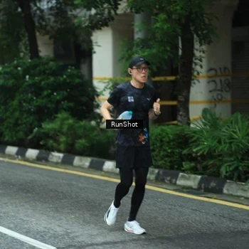 Runner Photo 8624727