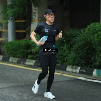 Runner Photo 8624728