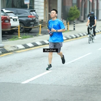 Runner Photo 8624791