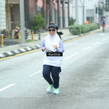 Runner Photo 8624844