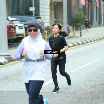 Runner Photo 8624857