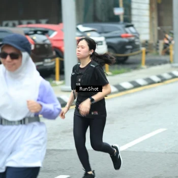 Runner Photo 8624859