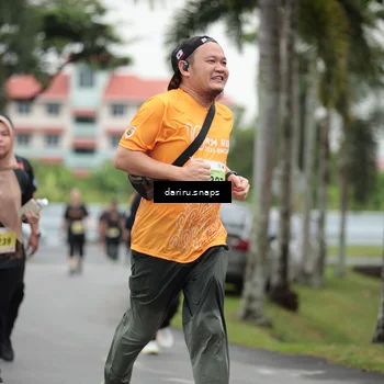 Runner Photo 8624866