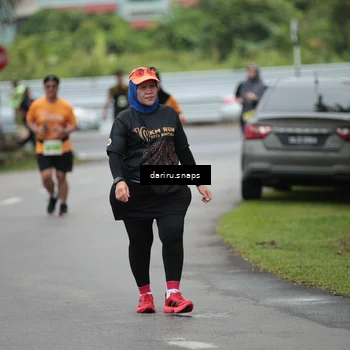 Runner Photo 8624875