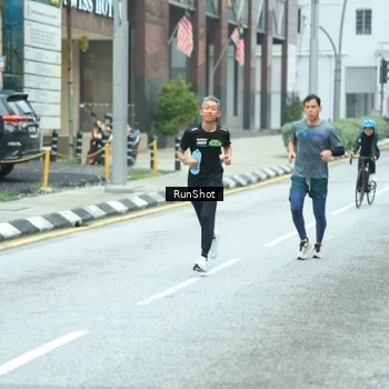 Runner Photo 8624886