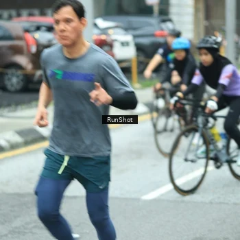 Runner Photo 8624915