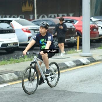 Runner Photo 8624923