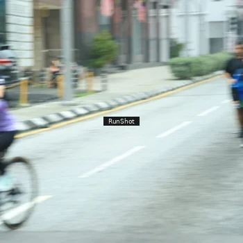 Runner Photo 8624932