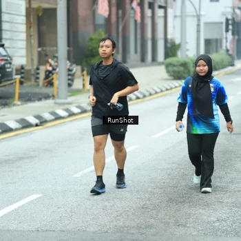 Runner Photo 8624942