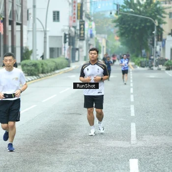 Runner Photo 8624953