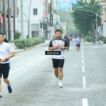 Runner Photo 8624956
