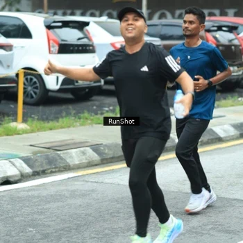 Runner Photo 8624982