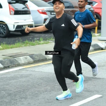 Runner Photo 8624985