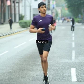 Runner Photo 8625009