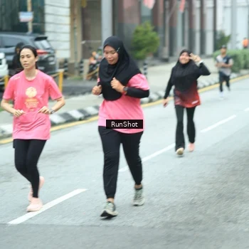 Runner Photo 8625013