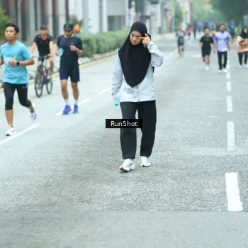 Runner Photo 8625025