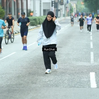 Runner Photo 8625028