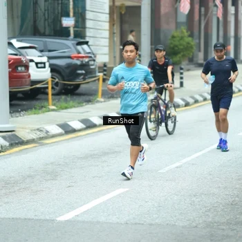 Runner Photo 8625033