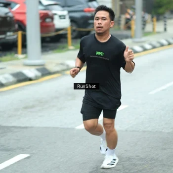 Runner Photo 8625041