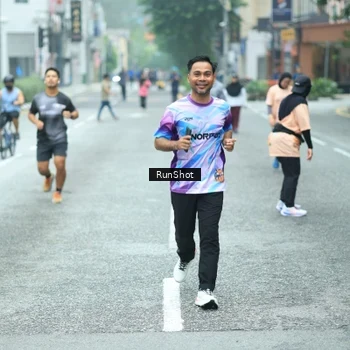 Runner Photo 8625045