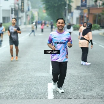 Runner Photo 8625046