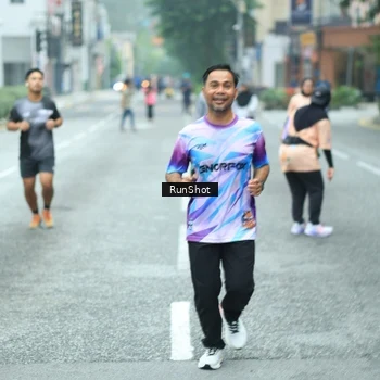 Runner Photo 8625049