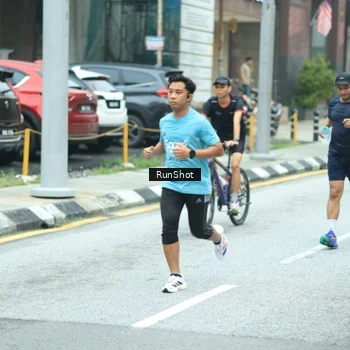 Runner Photo 8625061