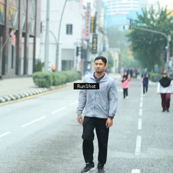 Runner Photo 8625071
