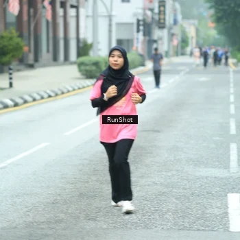 Runner Photo 8625087