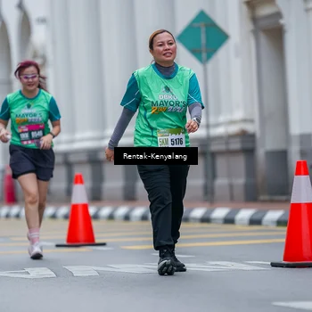 Runner Photo 8625533