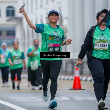 Runner Photo 8625540
