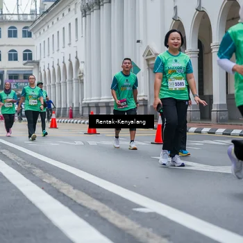 Runner Photo 8625756