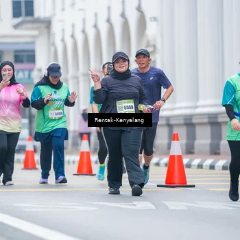 Runner Photo 8625899