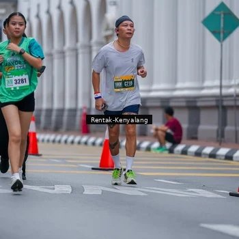 Runner Photo 8627000
