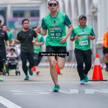 Runner Photo 8627020