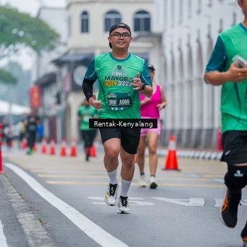 Runner Photo 8627215