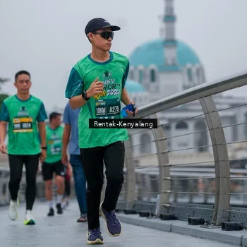 Runner Photo 8628004