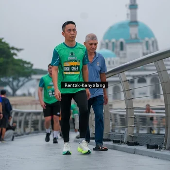 Runner Photo 8628006