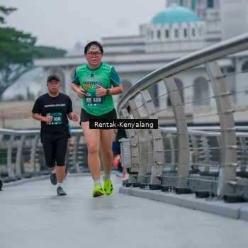 Runner Photo 8628100