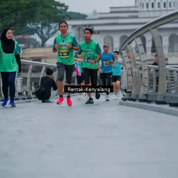 Runner Photo 8628311