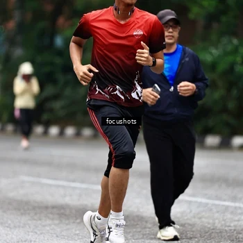 Runner Photo 8629058