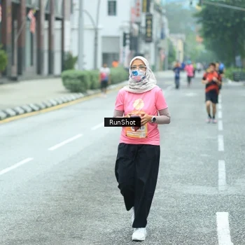 Runner Photo 8629261