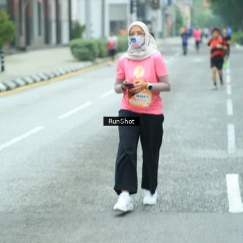 Runner Photo 8629265