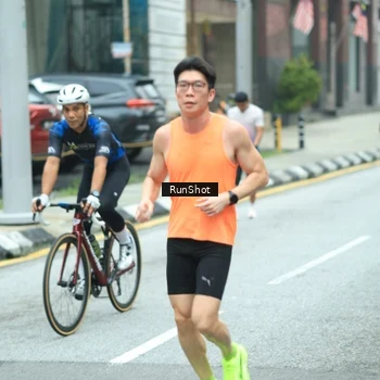 Runner Photo 8629296
