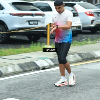 Runner Photo 8629310