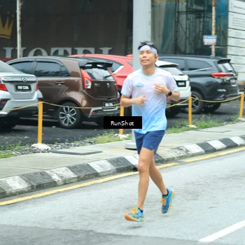 Runner Photo 8629371