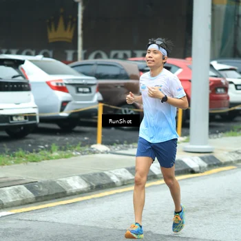 Runner Photo 8629372