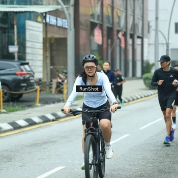 Runner Photo 8629526
