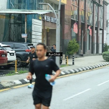Runner Photo 8629571